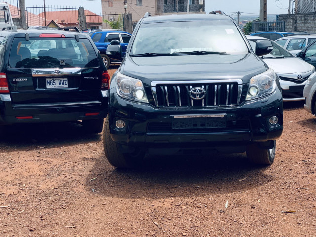 Toyota Land Cruiser Prado, Voitures, Conakry