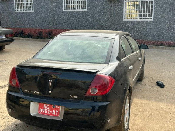 Pontiac G6, Voitures, Conakry