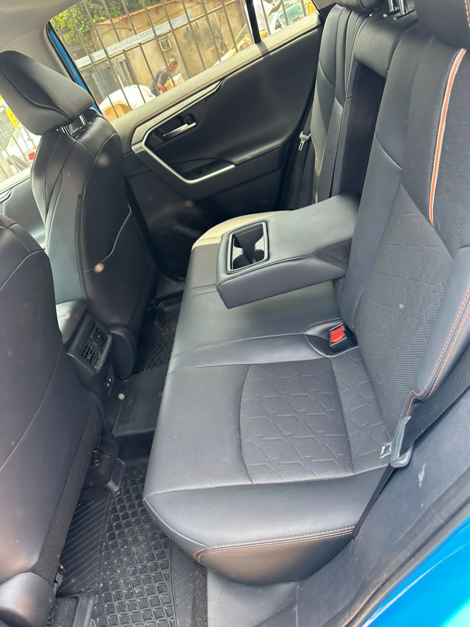 Toyota RAV4, Voitures, Conakry