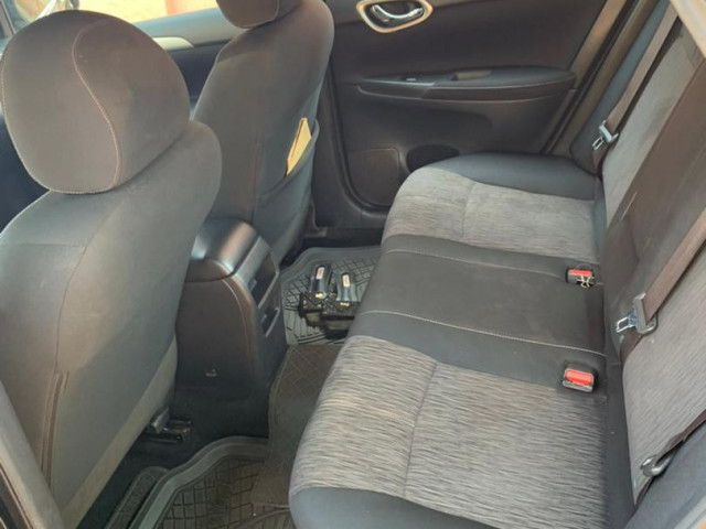 Nissan Sentra, Voitures, Conakry