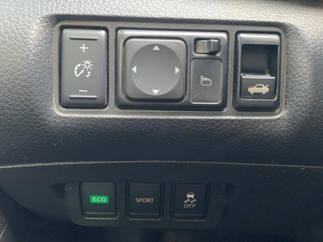 Nissan Sentra, Voitures, Conakry