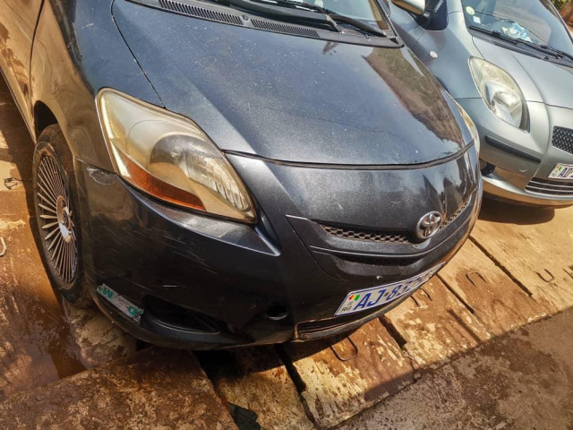 Toyota Yaris, Voitures, Conakry