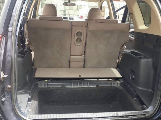 Toyota RAV4, Voitures, Conakry