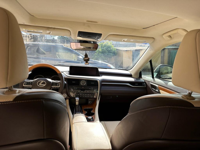 Lexus RX 350, Voitures, Conakry