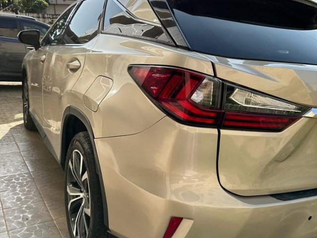Lexus RX 350, Voitures, Conakry