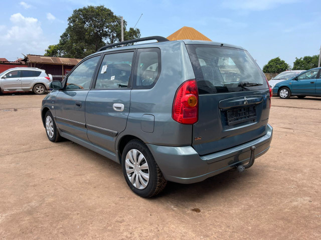 Mitsubishi Space Star, Voitures, Conakry