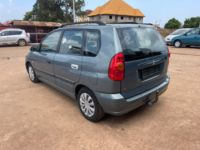 Mitsubishi Space Star, Voitures, Conakry