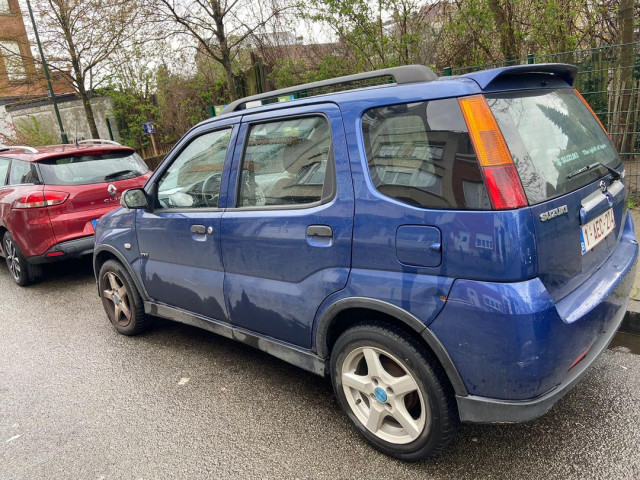 Suzuki Ignis, Voitures, Conakry