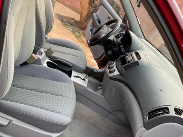 Hyundai Elantra, Voitures, Conakry