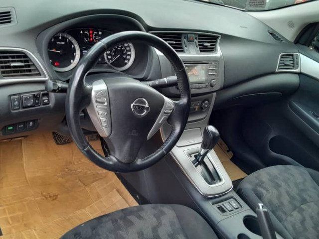 Nissan Sentra, Voitures, Conakry