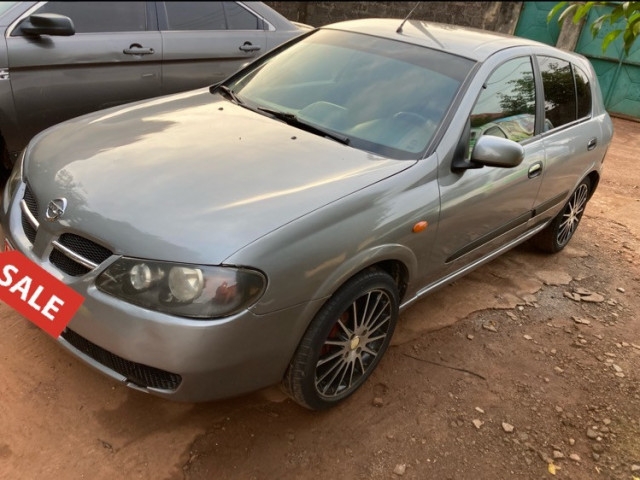 Nissan Almera, Voitures, Conakry