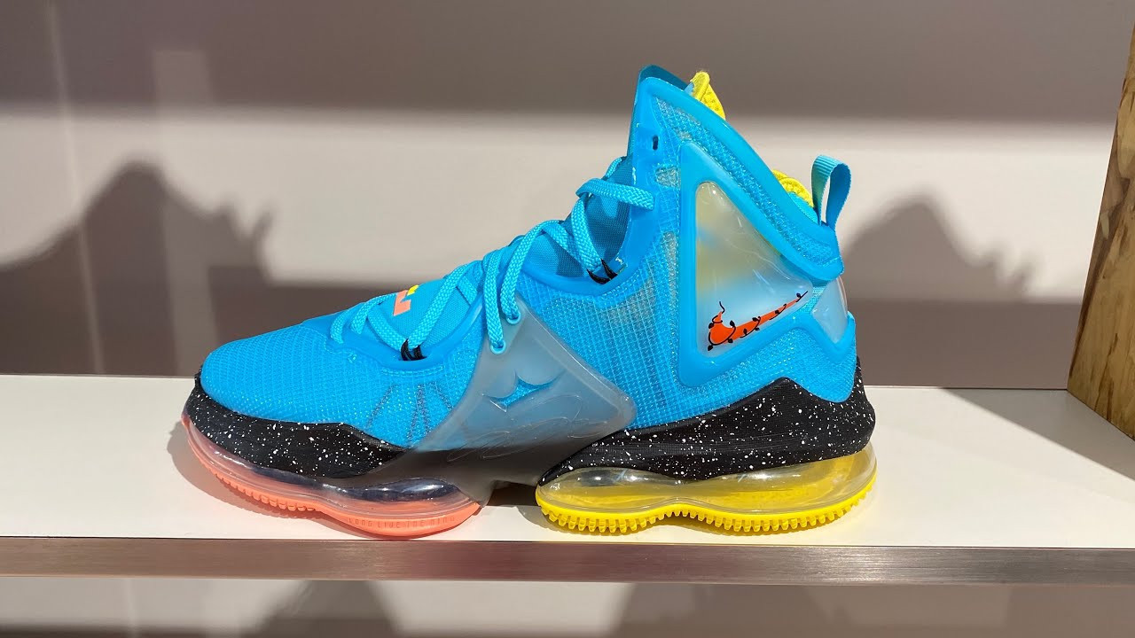 Chaussures Nike Men's LeBron 19 Sketch, Chaussures, Conakry