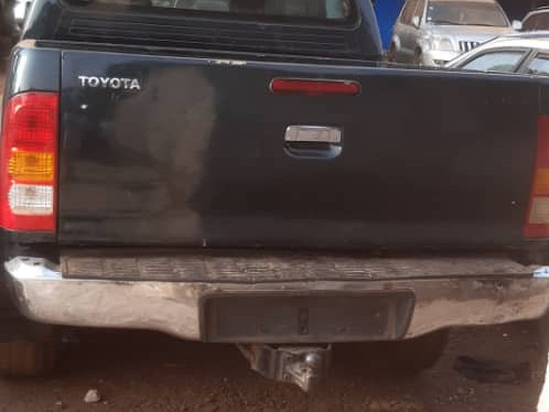 Toyota Hilux, Voitures, Conakry