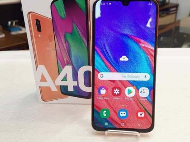 Samsung Galaxy A40, Téléphones Mobiles, Conakry