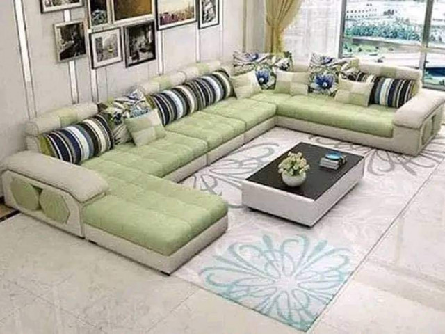 Différents Fauteuils, Lits - Fauteuils, Conakry