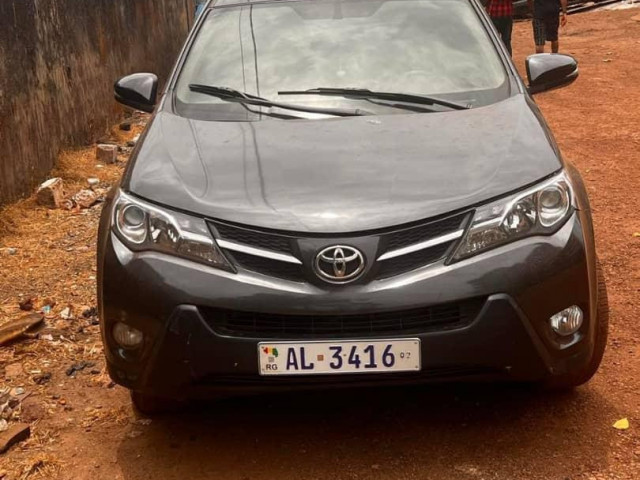 Toyota RAV4, Voitures, Conakry