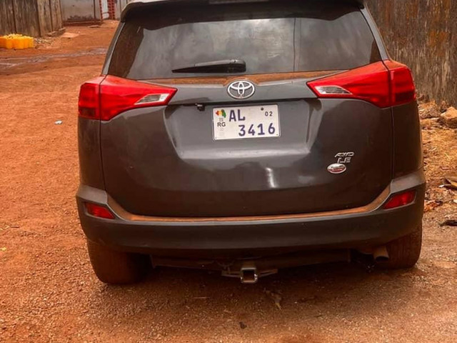 Toyota RAV4, Voitures, Conakry