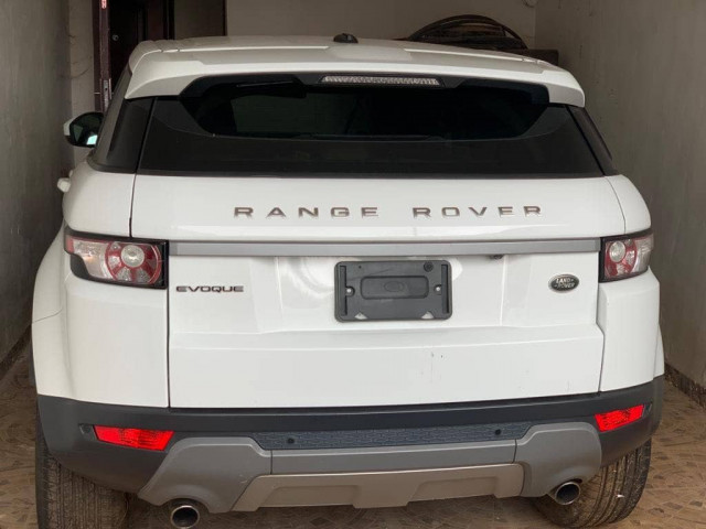 Land Rover Range Rover, Voitures, Conakry