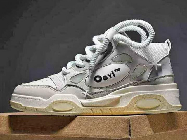 Chaussure OGYI, Chaussures, Conakry