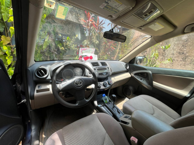 Toyota RAV4, Voitures, Conakry