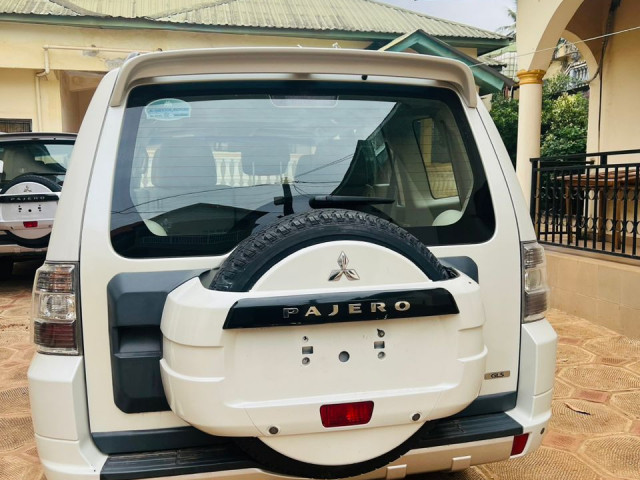Mitsubishi Pajero, Voitures, Conakry