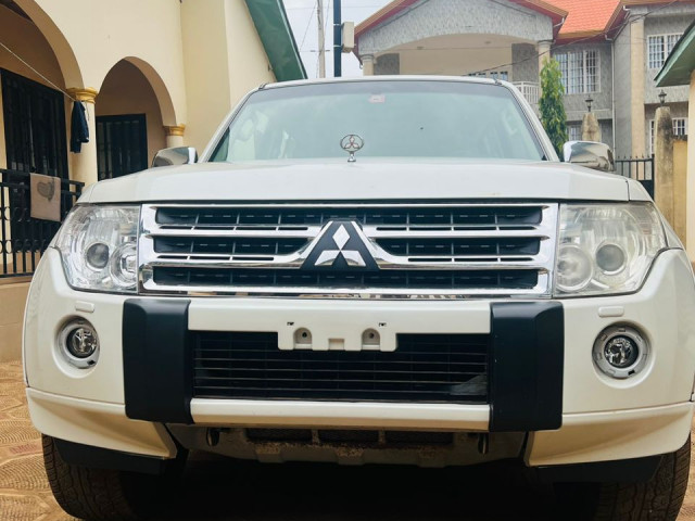 Mitsubishi Pajero, Voitures, Conakry