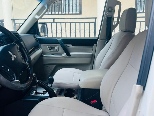 Mitsubishi Pajero, Voitures, Conakry