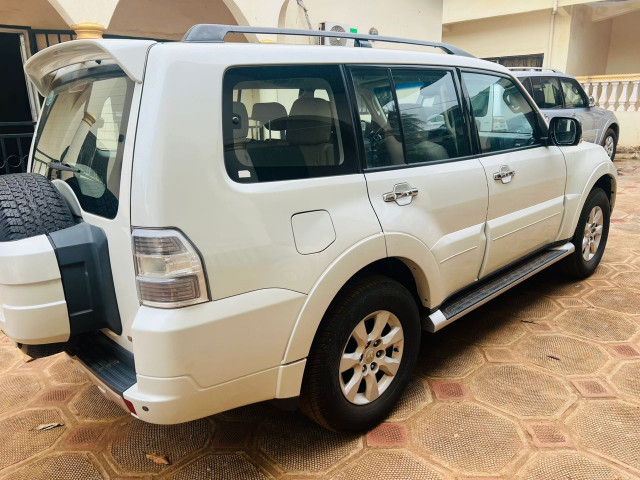 Mitsubishi Pajero, Voitures, Conakry