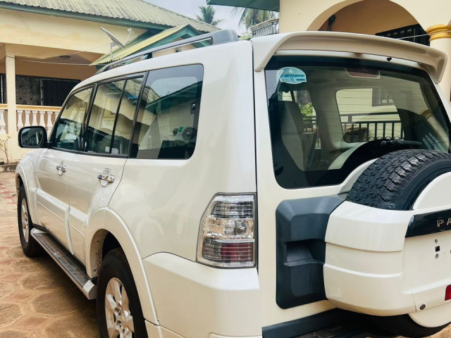 Mitsubishi Pajero, Voitures, Conakry