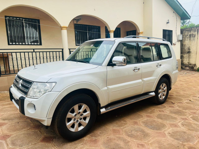 Mitsubishi Pajero, Voitures, Conakry