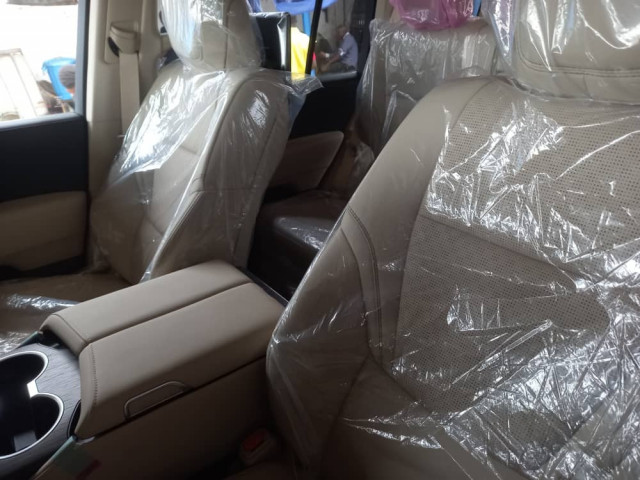 Toyota Land Cruiser, Voitures, Conakry
