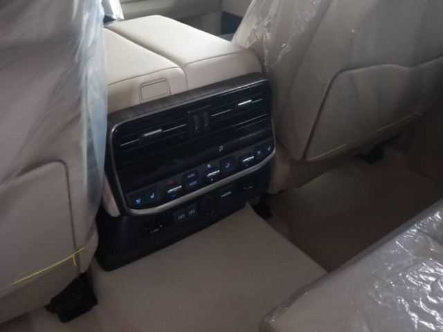 Toyota Land Cruiser, Voitures, Conakry