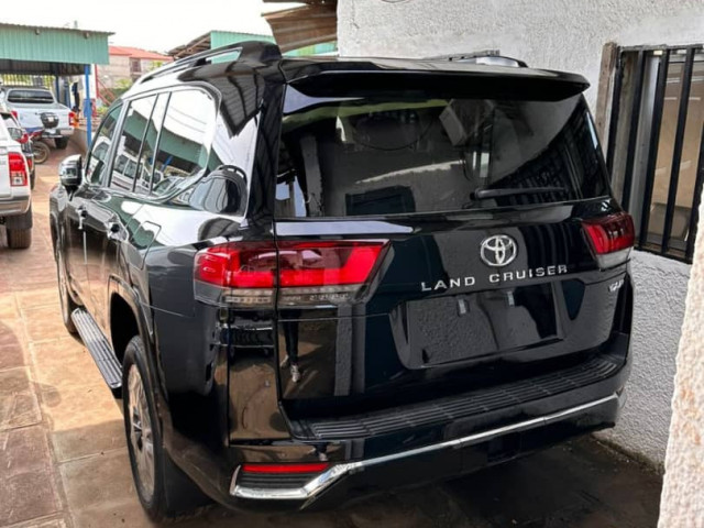 Toyota Land Cruiser, Voitures, Conakry