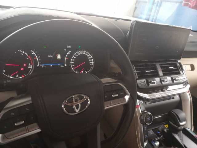 Toyota Land Cruiser, Voitures, Conakry