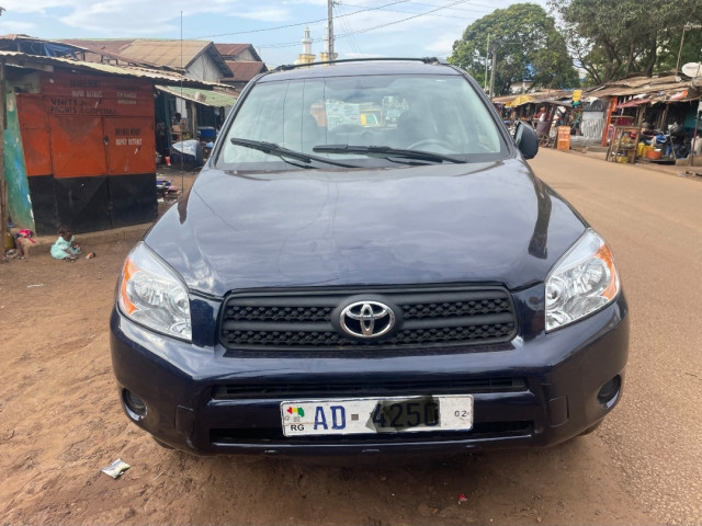Toyota RAV4, Voitures, Conakry