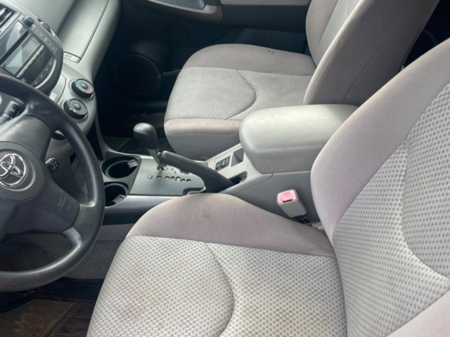 Toyota RAV4, Voitures, Conakry