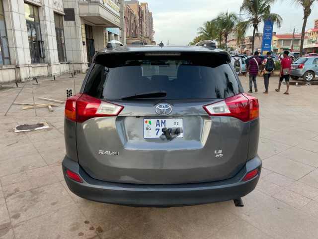 Toyota RAV4, Voitures, Conakry