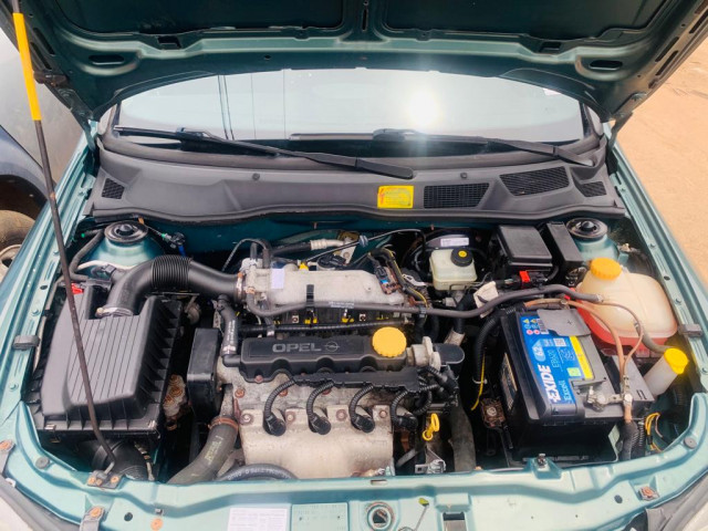 Opel Astra, Voitures, Conakry