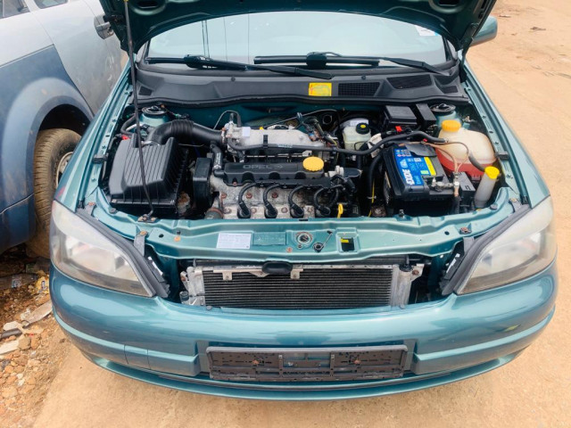 Opel Astra, Voitures, Conakry