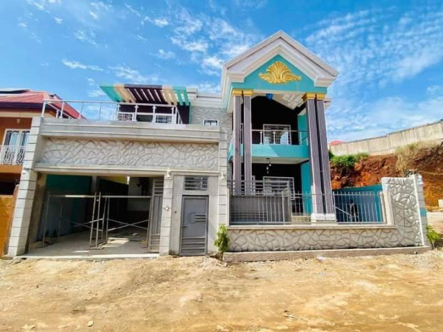 Bâtiment à Nongo, Maisons, Conakry