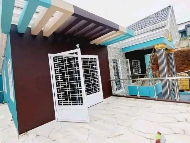 Bâtiment à Nongo, Maisons, Conakry