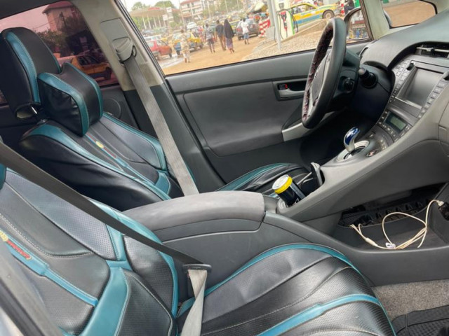 Toyota Prius, Voitures, Conakry