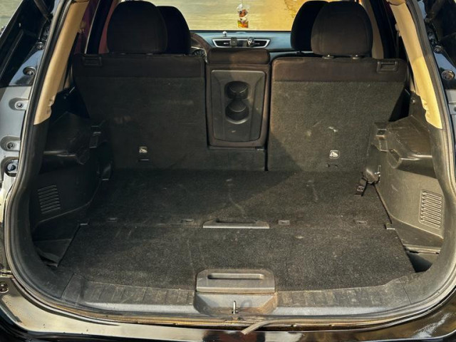 Nissan Rogue, Voitures, Conakry