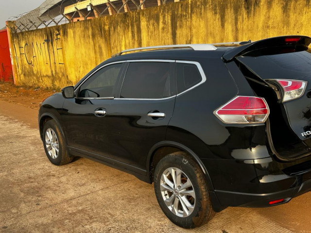 Nissan Rogue, Voitures, Conakry