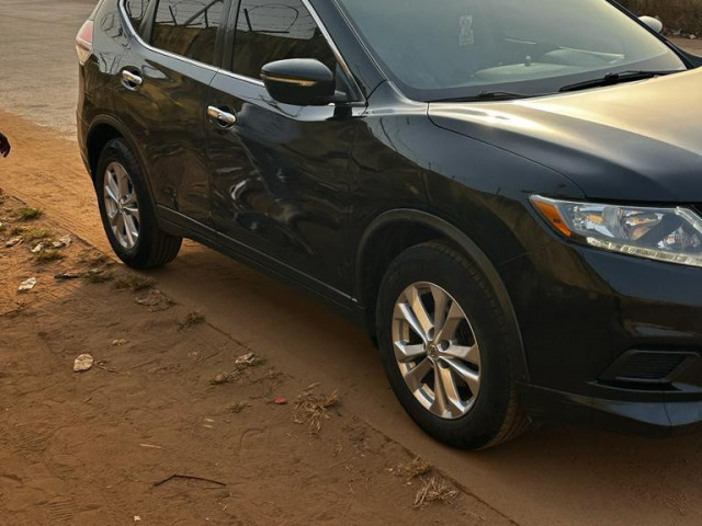 Nissan Rogue, Voitures, Conakry