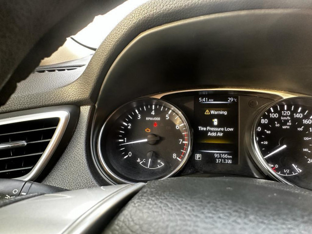 Nissan Rogue, Voitures, Conakry