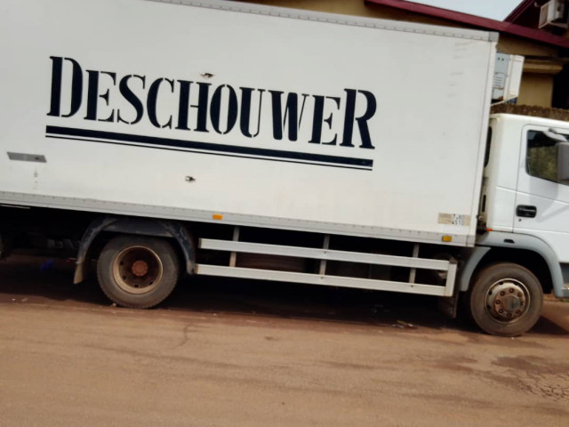 Nissan Atleon, Camions - Autobus, Conakry