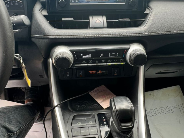 Toyota RAV4, Voitures, Conakry