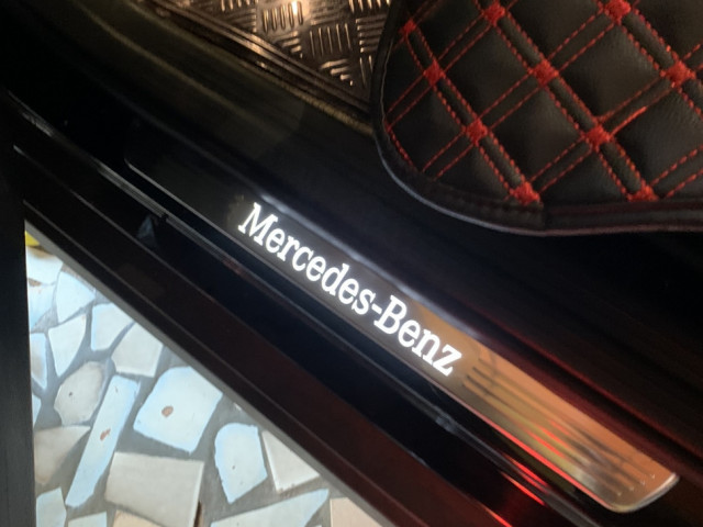Mercedes-Benz GLA, Voitures, Conakry
