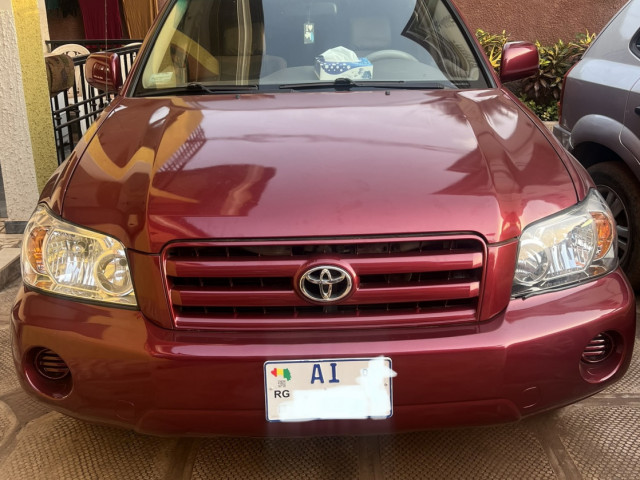 Toyota Highlander, Voitures, Conakry